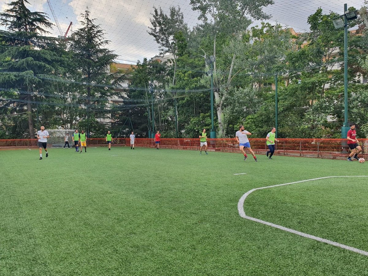 SirisAdvisory's tweet photo. Le sport c'est important, pour le corps, l'esprit, et la cohesion d'équipe !
#urbansoccer #QVT #teambuilding #football #espritdequipe #sport. https://t.co/PF4l8ytxzN