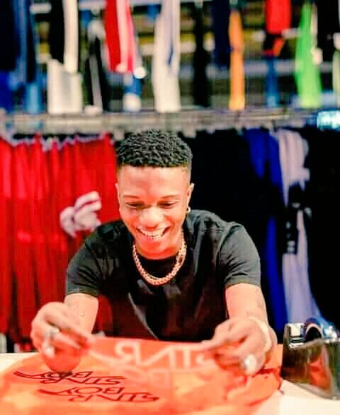 supremeysb's tweet photo. One day I will made IWS fan's proud to the world @Interna26965626
#proudtobeamusical
#Gettolove #proudtobeaNigeria
@wizkidayo https://t.co/Rl2caJyVfm