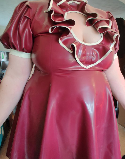 Well I'm a happy Mistress!. Just had another Gorgeous Latex Sissy join my only fans page. Can't wait