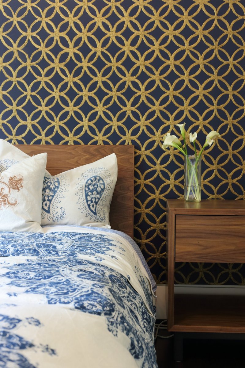 LaretCasella's tweet photo. Do you love wallpaper as much as we do?! This handmade dimensional pattern adds richness to the space with its contrasting colors. โ
โ
#wallpaper #designingwithwallpaper #contrastingcolors #patternsareawesome #bedroomwithpatternsgalore #residentialdesigns #casellainteriors
โ https://t.co/MXJS9wYojX