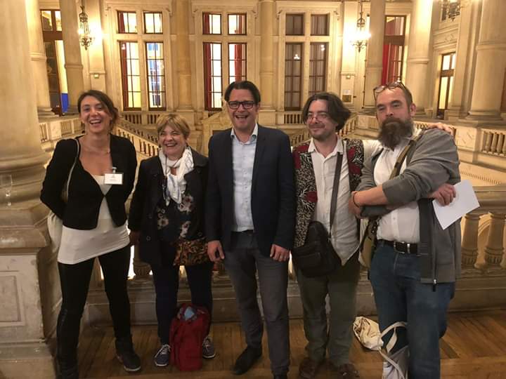 10Ecologie's tweet photo. 5 nouveaux elus écolos @Mairie10Paris ! La liste de Paris en Commun #Paris10 a obtenu près de 69% obtenant 20 sièges sur 21. Un succès qui permet d'élire @sylvainraifaud @VasaLea au conseil de Paris en arrondissement Thomas Watanabe Vermorel, Sylvie Scherer et @mondayinparis https://t.co/FXq9wtanhM