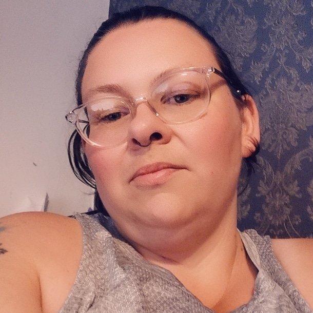 flay_mel's tweet photo. Here I am on a new journey, I was diagnosed with fibro, chaiari malformation and  last week psoriatic arthritis, but I won't let it beat me.I just purchased some fitness wear and have found that not only is it great to exercise in, it supports sore joints 2
#juststrongclothing https://t.co/df3vAPD8BA