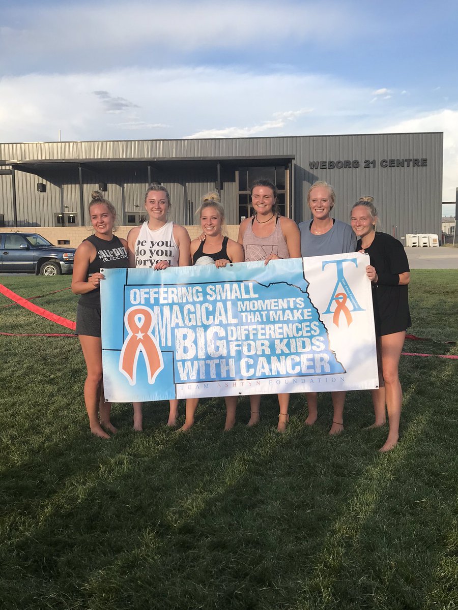 NevbcJrs's tweet photo. Champions one last time together - what a fun day!!🏐❤️ https://t.co/Xo2QmJyV90