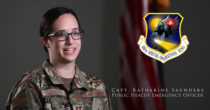 AMSUS's tweet photo. This Chief of Public Health in the Air Force Reserves took a break from her regular job as a Family Nurse Practitioner to provide insight and leadership to help combat #COVID19. https://t.co/RPq3EAciJC #airforcemedicine #reserves #coronavirus #federalhealth #amsus #joinamsus https://t.co/sxdIwFFXOn