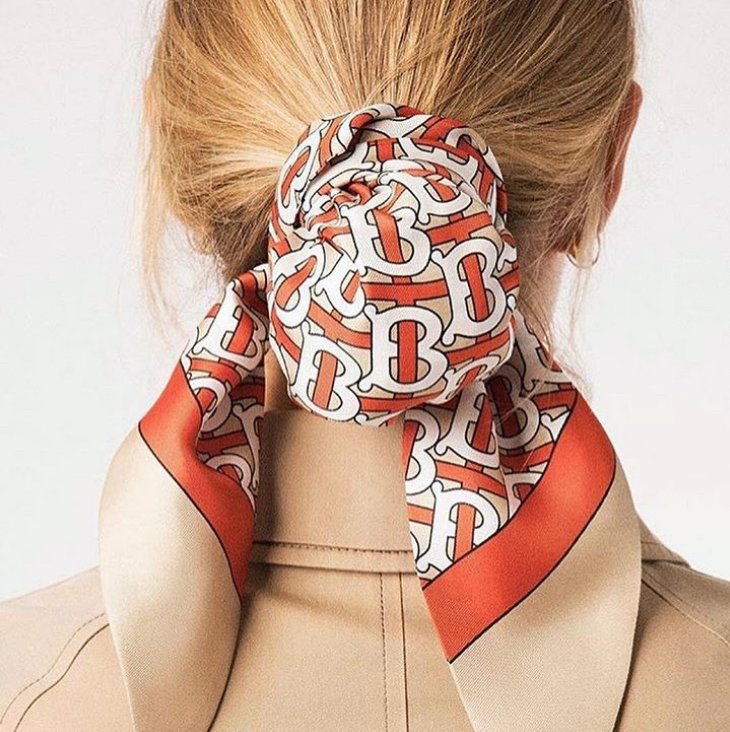 AdvProSalon's tweet photo. Weekend vibes, courtesy of Burberry! https://t.co/J83D2kHD98