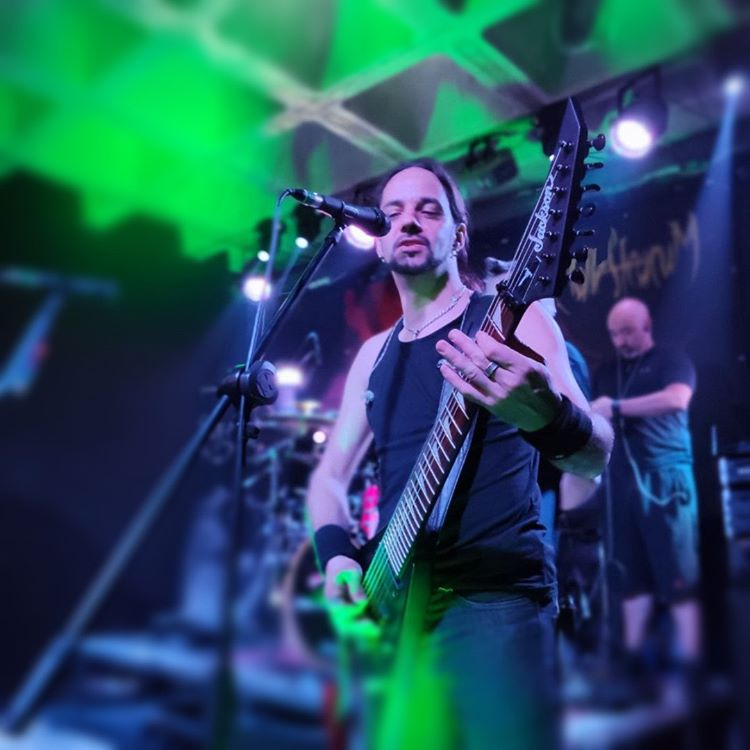 Mientras dure la nueva normalidad seguiremos probando cositas nuevas y mejorando, para volver con más fuerza que nunca. Siempre mirando al frente.

#Malleficarum #TheNineCircles #metalband #metal #deathmetal #TheHellishBand