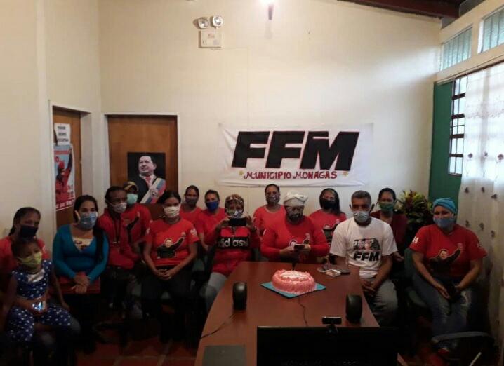 Ffmguaricoconl1's tweet photo. Videoconferencia Nacional con nuestra Jefa Erika Farías 🎈♥

¡Rebeldía Bolivariana!
#YoSoyFFM ♥🎉 https://t.co/UjMqIRxFRA