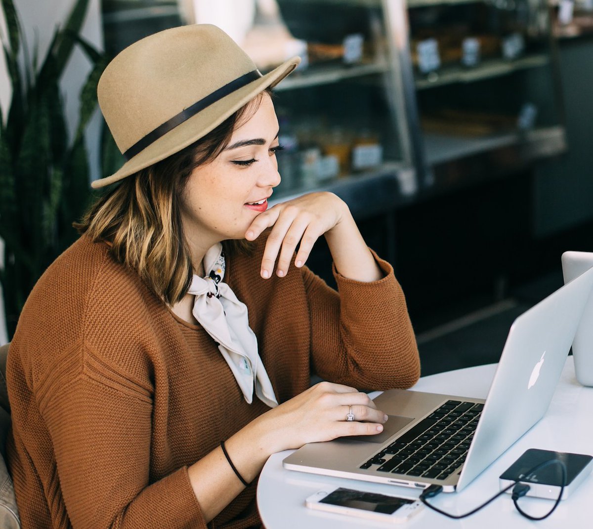 intermedia_net's tweet photo. Intermedia AnyMeeting has been named the best video conferencing tool for small business meetings by @mashable! 🎉Check it out: https://t.co/P9m8yKOcPq https://t.co/PeVQC0KPO2