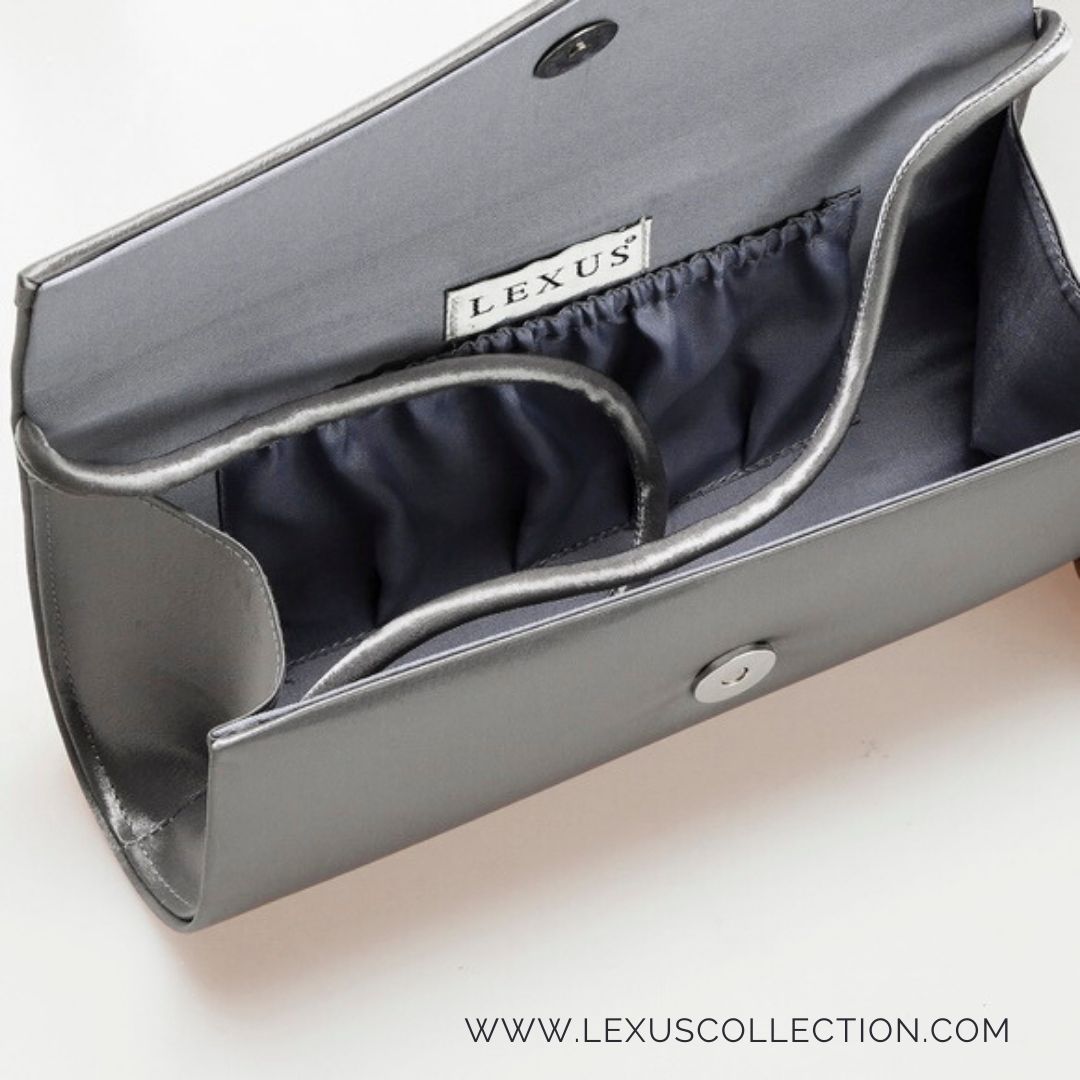 Lexus_Shoes's tweet photo. Bag style : Marie

#Handbag #BagFashion #HandbagLover #HandbagAddict #BagCollection #PurseLove #HandbagStyle #LadiesHandbags #LeatherHandbag #BagsOfInstagram #BagsAndPurses #BagShopping #UniqueBags #VintageBags #ShoulderBags #ToteBag #PurseAddict #BOTD #CrossBags #PurseSwag https://t.co/OxjVQGqFLW