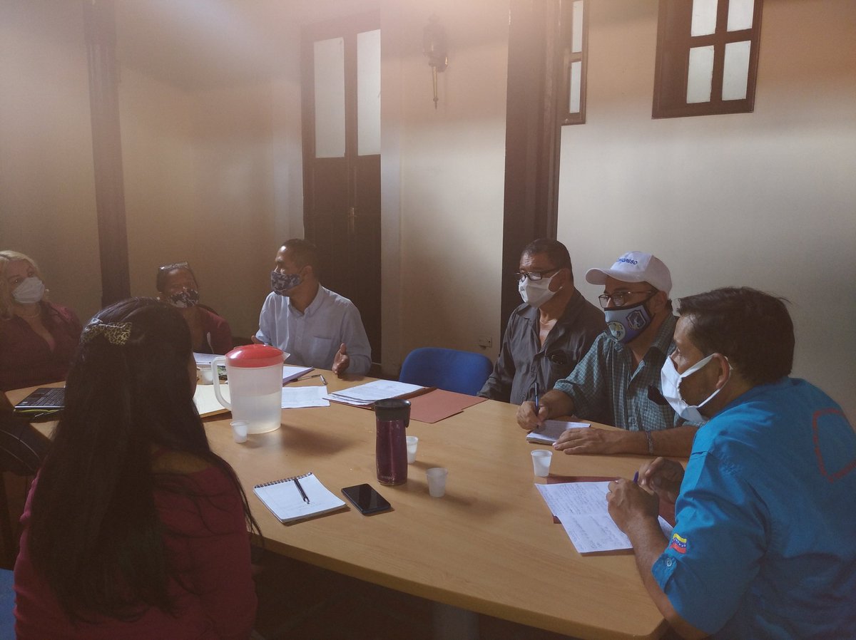 Coredepresca continúa en la mesa de Diálogo de los Trabajadores convocada por el Gobernador, hoy planteamos el caso del DDP Germán de la entidad de trabajo Transquimicos <a href="/Inpsasel_vzla/">Inpsasel_vzla</a> <a href="/eduardopiate2/">eduardo piñate</a> <a href="/JCSantelizS/">Johanna C. Santeliz S.</a> <a href="/geovannireuma/">Geovanni Jose Peña G</a> <a href="/MinTrabajoVE/">Ministerio del PP para el Proceso Socia de Trabajo</a> <a href="/rafaellacava10/">Rafael Lacava</a> <a href="/JhonnathanNava4/">Jhonnathan Navarro</a>