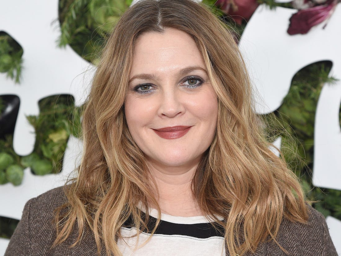  #MondayMotivation Here's a motivational thread of some of the best "Celebrity Comebacks" of all time. They didn't give up & it paid off! Just like it will for us once  @primevideouk announces our renewal.  #Sanditon will be the best comeback ever!   DREW BARRYMORE 