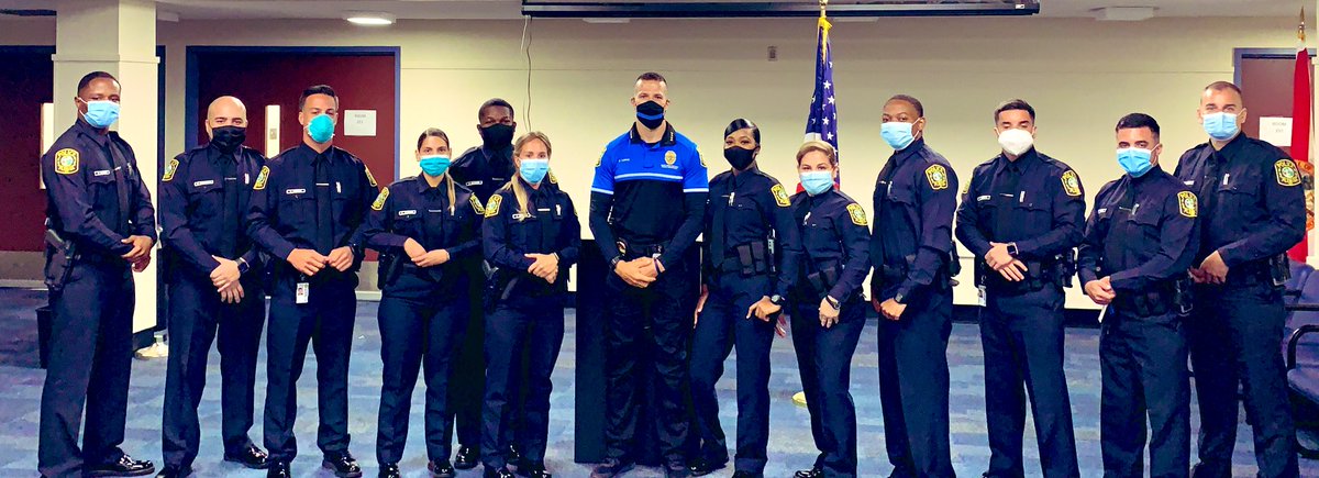 ChiefEdwinLopez's tweet photo. Today we added 12 officers to our team via a brief swearing-in ceremony. We are fortunate to continue adding valuable School Resource Officers who will serve, protect and inspire @MDCPS https://t.co/rkALK0hg36