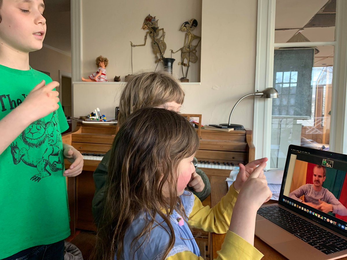 Family Music &amp; Movement On-line Class
w/Jeff Jam Wednesdays 4pm July 1st-22nd $40
Let's develop your child's innate musical abilities together, I'll show you how. JeffJam.com 
Let's Sing!
#familyfun
#kidsmusic
