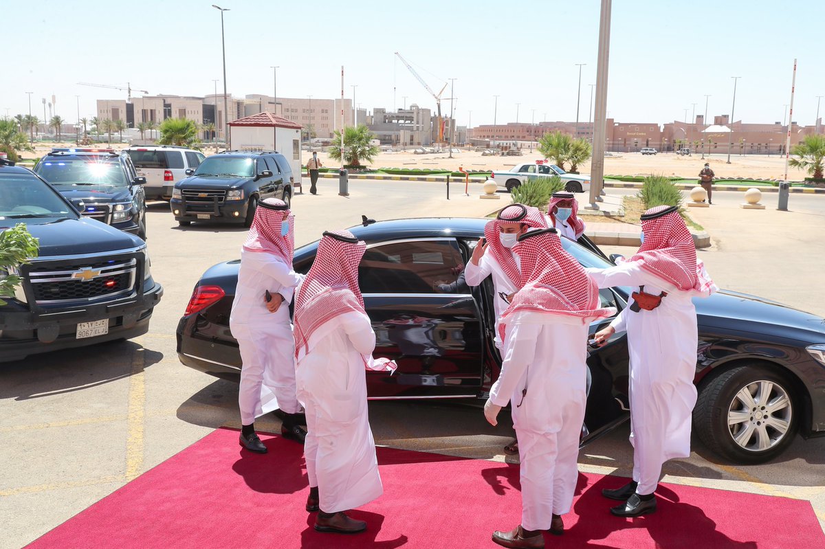 sudibrens's tweet photo. زار صاحب السمو الملكي الامير #عبدالعزيز_بن_فهد_بن_تركي  #جامعة_الجوف واطلع سموه على الجهود المبذوله خلال جائحه #كرونا وتأتي هذه الزياره الكريمه ضمن سلسله زيارات تفقديه للدوائر الحكوميه بالمنطقه . حفظ الله سموه الكريم https://t.co/Wrma7t8Bwn