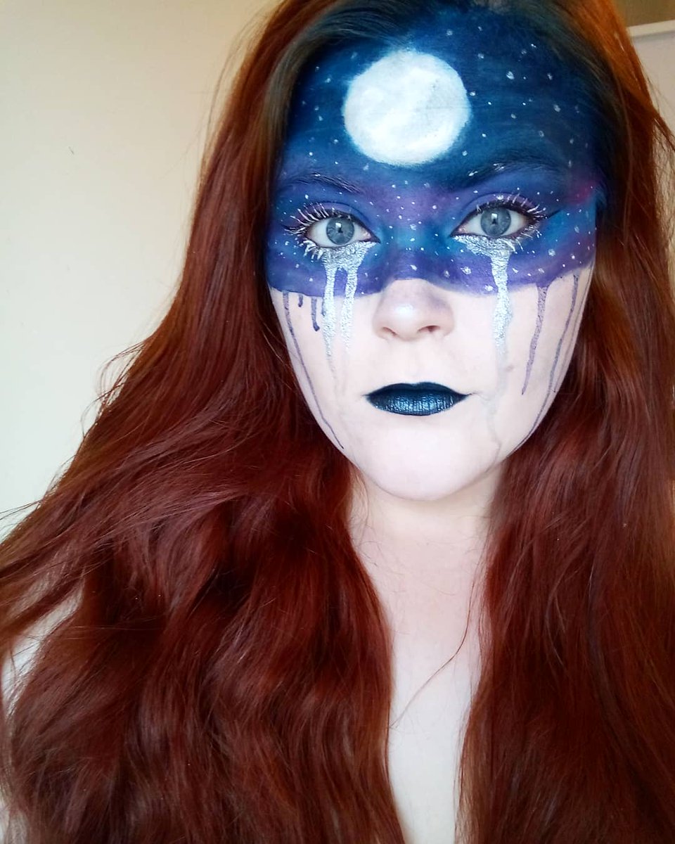 I love the moon! Fun fact, my 4th tattoo was of the moon 🌙