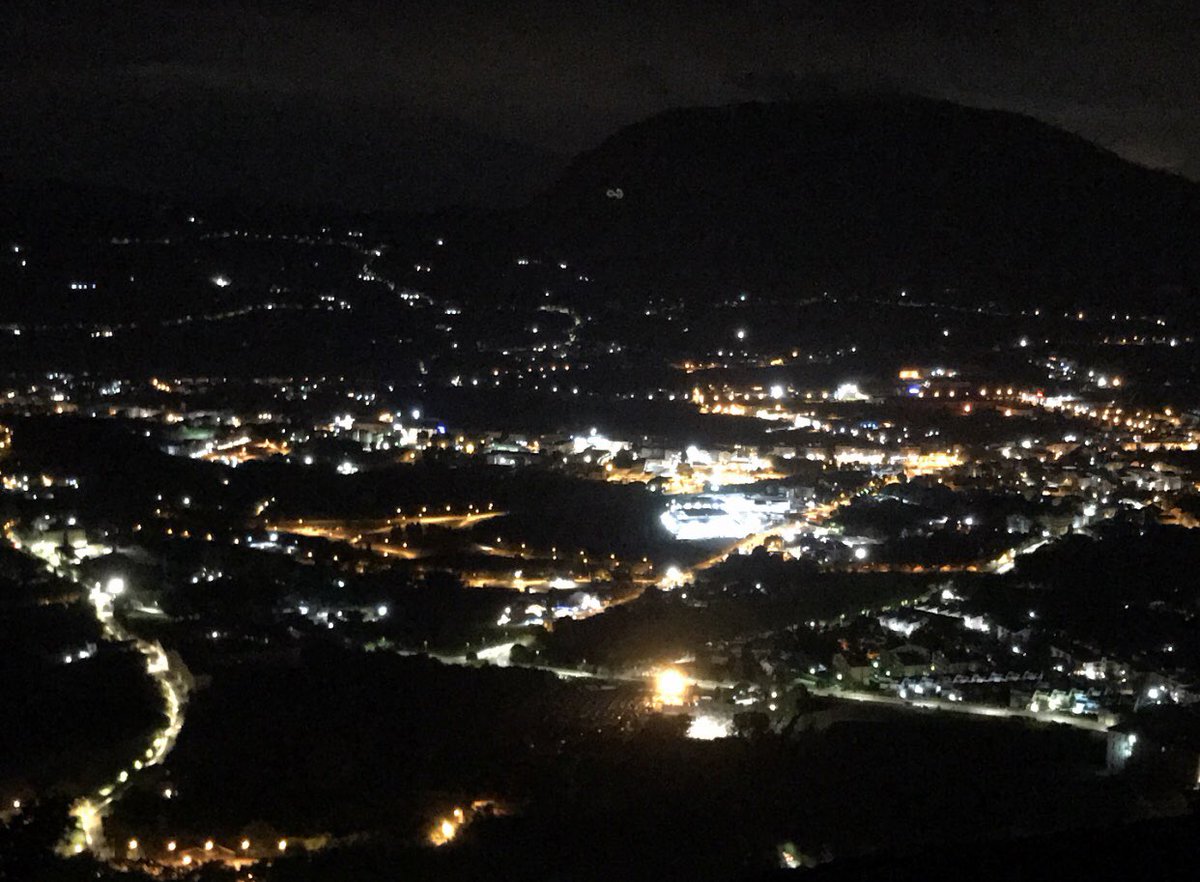 #picoftheday #photography #photooftheday #landscape #paesaggio #landscapephotography #pano #night #lights #lightsandshadows #brightlights #drone #fly #aerialpic #aerialshooting #aerialphotography #dronefotography #dronestagram