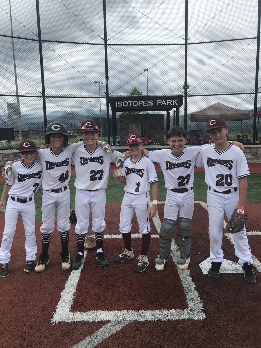 RipkenExpPF's tweet photo. Award ceremony for the 11U Skills Competition winners! 

Congratulations again to Wilson Aubut, the Acadiana Cajuns, and the Collierville Dragons! https://t.co/TTl6PN9DBK