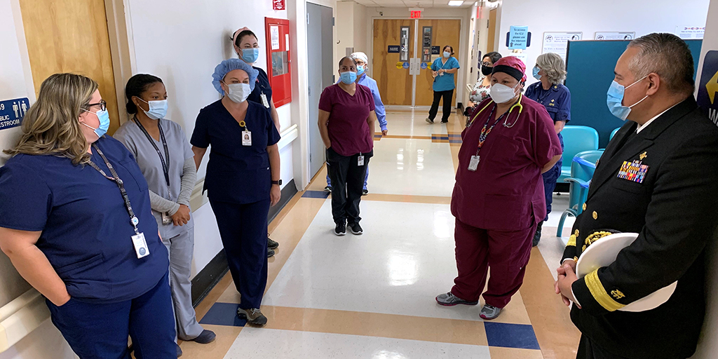 IHSDirector's tweet photo. Today I am visiting the Phoenix Indian Medical Center to see their #COVID19 response efforts. I want to thank our amazing team members at PIMC, and across the IHS, for their continued hard work and dedication to our patients, especially during these difficult times. #NativeHealth https://t.co/CZdGLQJwvv