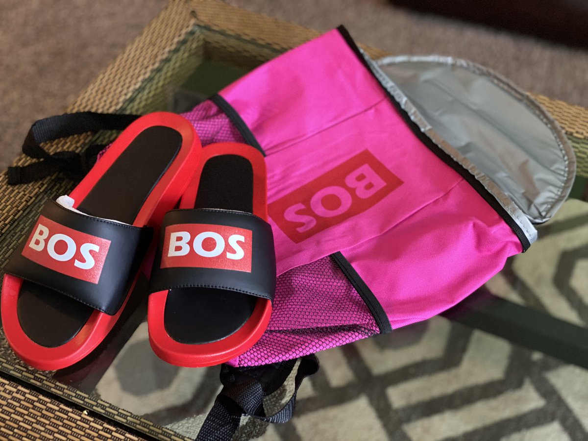 BOSCL2's tweet image. BOS Ferrari Red Slide 🔥🔥🚨🚨 #Karachi #MondayMotivaton #businessowner