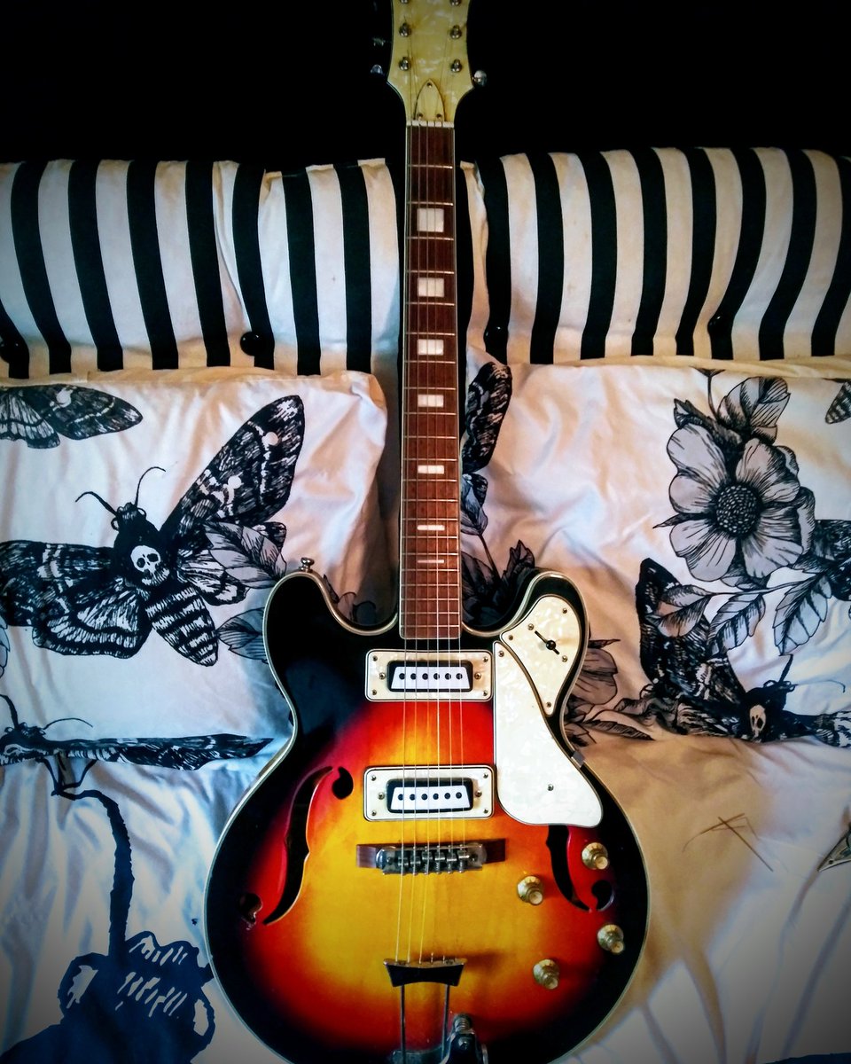 WaylonFord's tweet image. Did a full set up on a couple of my babies. Gonna do some recording with these coming up