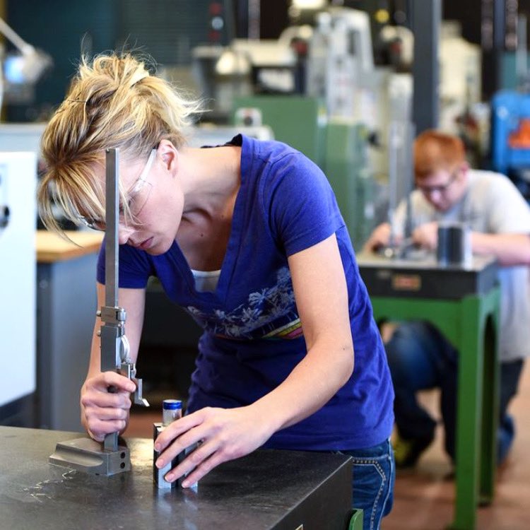 AppliedTechSLC's tweet image. Many of our programs are still running at our facilities with intentional social distance &amp;amp; safe protocols. Our students are also not holding back from building awesome innovations &amp;amp; a bright, new future for themselves! This is what they do ~ it’s the #BruinWay 🐾