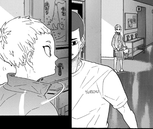We don't get a Ball Boy arc-esque depiction of Hoshiumi's struggles, but they're implied in flashbacks. He's the kid on the bench who mops floors, who stares too much, and does everyone's laundry. People know Hoshiumi as prideful, but he's had to sacrifice pride for love often.