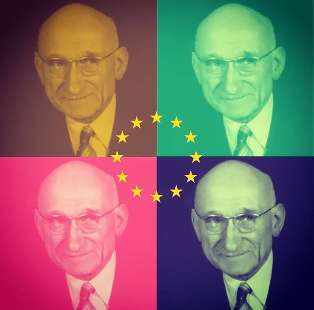 #CeJourLà 
"L'#Europe ne se fera pas d'un coup, ni dans une construction d'ensemble. Elle se fera par des réalisations concrètes, créant d'abord une #solidarité de fait."

Robert #Schuman, père fondateur de l'#UE 🇪🇺 est né le 29 juin 1886. 

#histoire #70Schuman