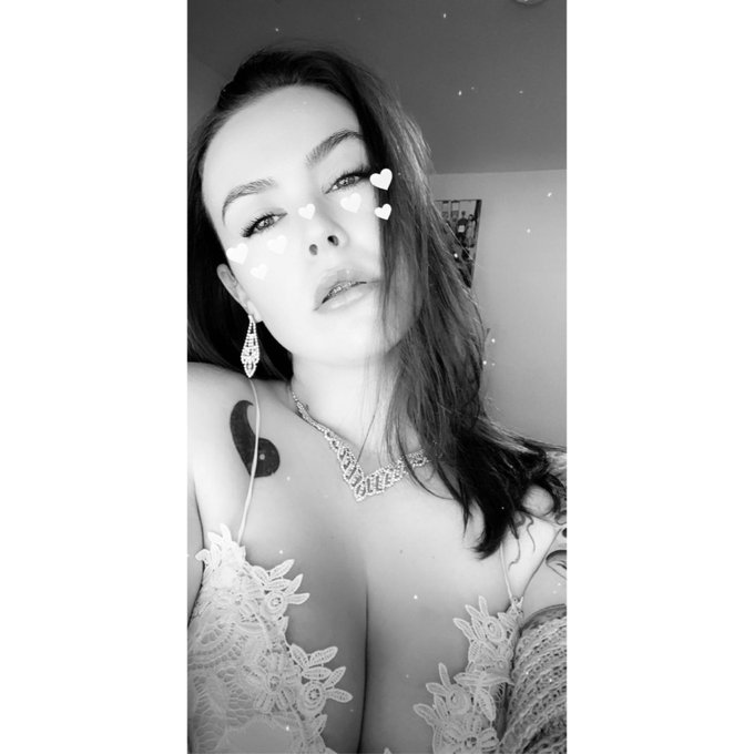 Two is better than one.💅🏼🥱  #Tbh #Mood https://t.co/PXN5yFdVWK<a href="/tag/tbh"class="tags">#Tbh</a><a href="/tag/mood"class="tags">#Mood</a>