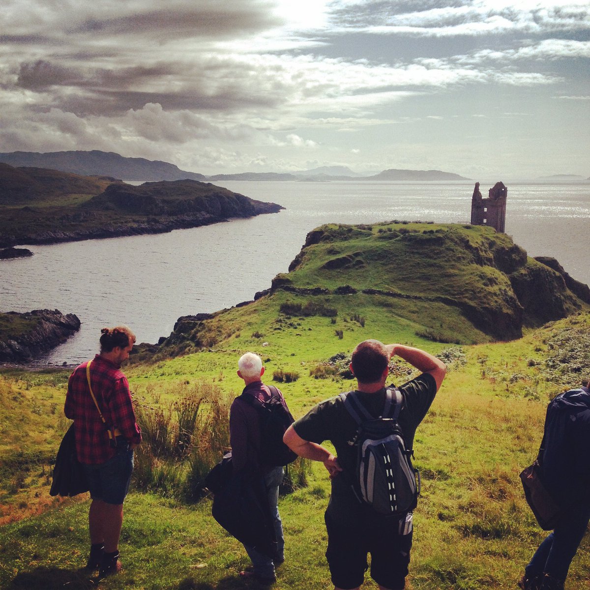 craigfrew's tweet image. Throwback to 2014.... spent a cracking few days on the West Coast of Scotland with Andrew Bradley, Martin Hadlington, Bill Revie, Duncan Strachan and the 2014 @SPAB1877 William Morris Craft Fellows &amp;amp; Scholars....