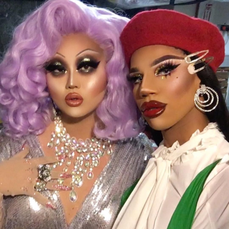 anyways so i literally just started stanning naomi smalls so heres some pics i found that i like rn ;; a thread??