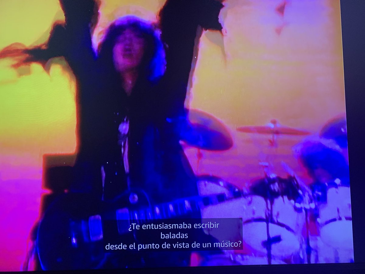 TavoVallecillo's tweet photo. Siempre pensé que las baladas era el camino más fácil para hacer pegar a un artista, pero luego de confirmarlo con ellos me da cierta pena porque me llegan las baladas rock 🥺 #metalEvolution https://t.co/VNiST6egcL