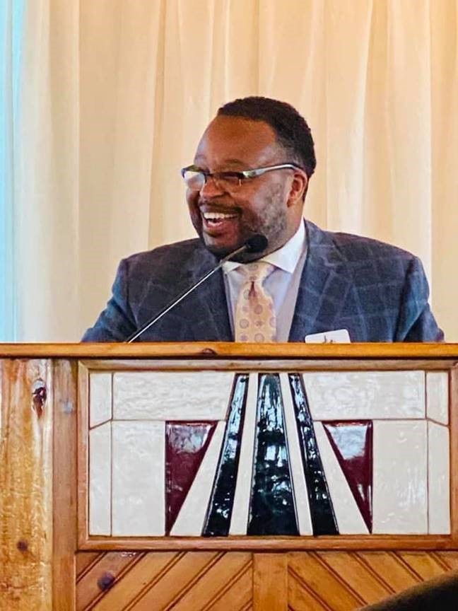 FoulstonSiefkin's tweet photo. Foulston partner Ed Watson is both the newest president of the Wichita Bar Association and the first African American president in its 105 year history. Congratulations to our partner and friend on this well-deserved honor; we look forward to your leadership. #100+YearsOfService https://t.co/QV7NcdctjI