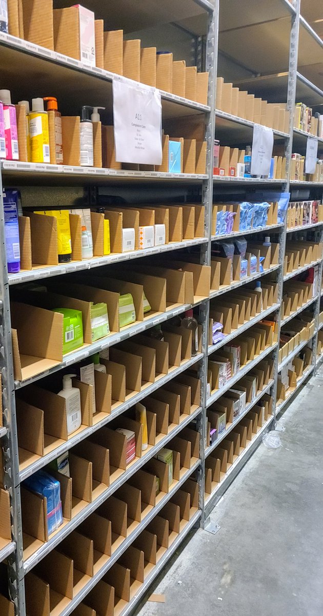 A crown doesn't fit in a 4" Waco but our backstock does. #T879 #d107queens #ourbrsareaqueen <a href="/clawler85/">Chels</a> @TiffMisk <a href="/RicaDevas/">Erica DeVasier</a> <a href="/afadnesstarget/">Amanda</a>