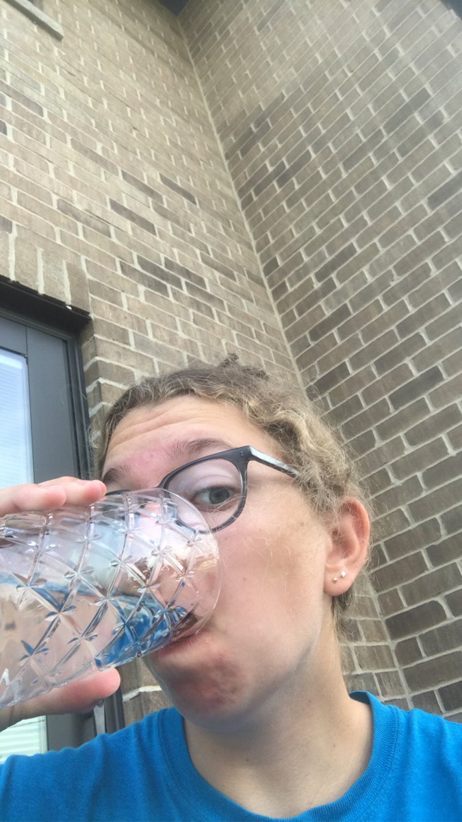 ReavisGirlsXCTF's tweet photo. Keep it up running RAMS.  Just a few of my favorite pictures from our scavenger hunt.  Let's get the red, white, and blue going Rams!  #T4Tforever #RamsAllIn  @ReavisAthletics @ReavisThrowers https://t.co/77KZHIlGtz