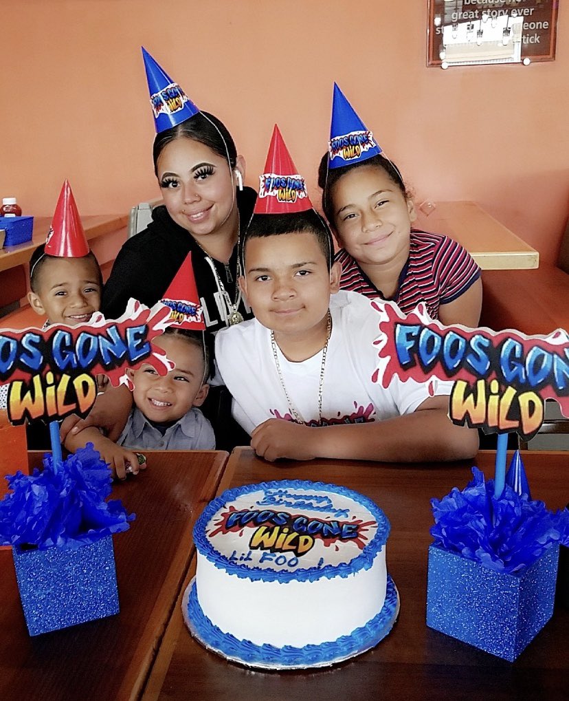 foosgonewild's tweet photo. DOWN LIL FOO 🎂 https://t.co/7Xojy1qVGe
