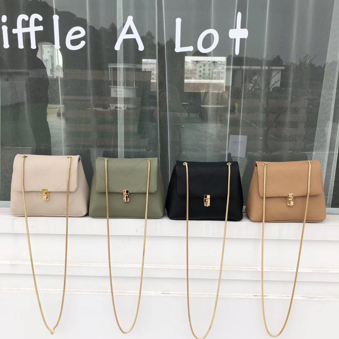 MyTasche's tweet photo. Bag promo !
1: RM39 
2: RM59
Dm sekarang !!!!
#handbag #slingbag #handbagmurah
#backpack #longchamp #taschemy #sayajual
#jomberniaga #bazarpaknil #twtpromote #RTdanSebar @RTNiaga 
@freeRT_my @_twtniaga_ @Tweet_Iklann @RTdanSebar @twt__promote @Twt_Product https://t.co/6Y5iHfSpZt