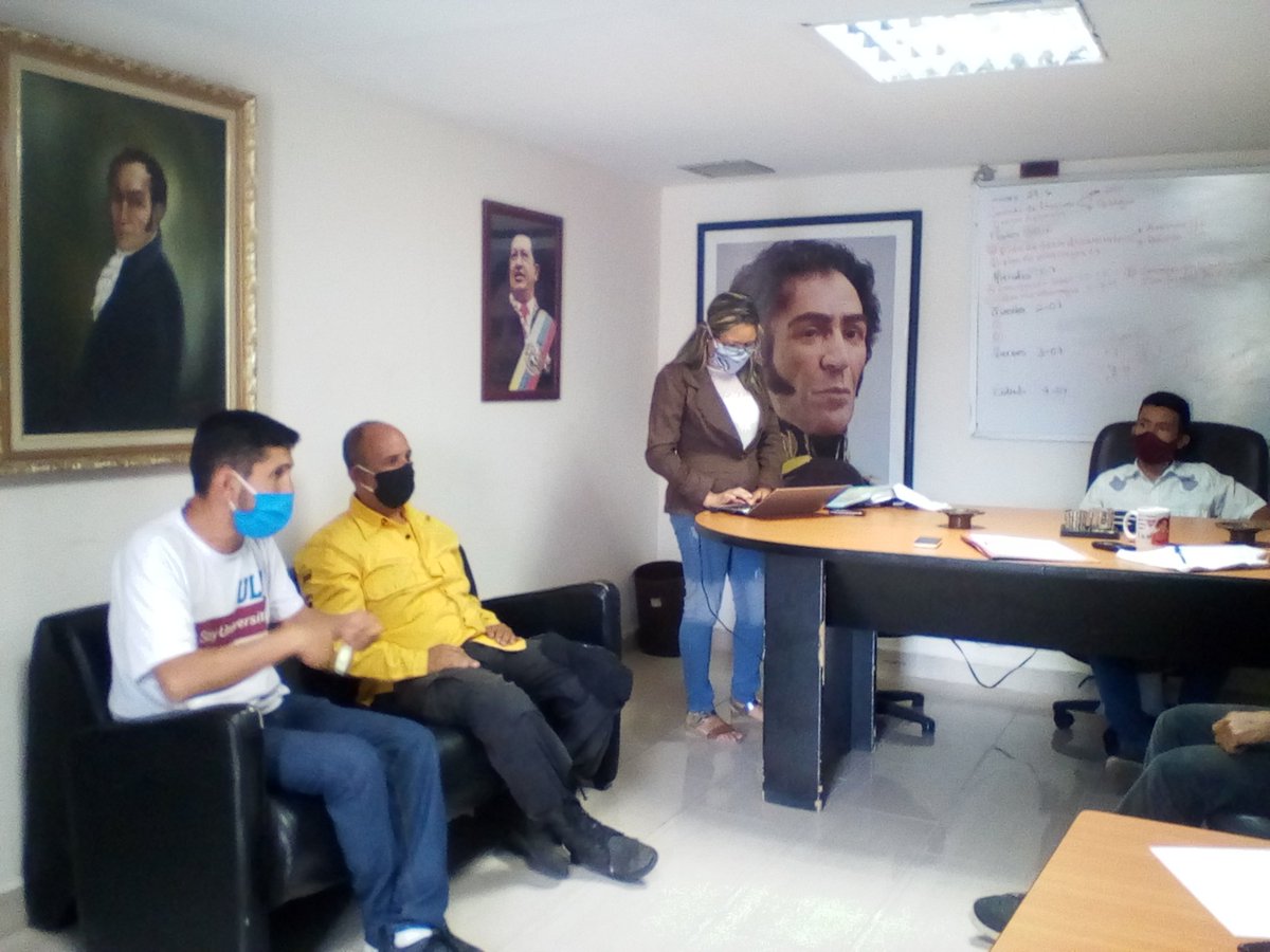abrito77's tweet photo. Hoy, #29Junio se llevó a cabo la reunión de planificación semanal por parte del equipo de @mimerida_bella con la participación de @bomberos_ULA y @Barrio_Tricolor, con el fin lograr un trabajo articulado para tener una #MeridaBella porque #JuntosTodosEsPosiblr
@MVzlaBella https://t.co/xKoWy25lyL