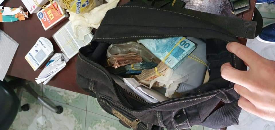 RjInformeNews's tweet photo. #SEPOL #SSPIO #SSINTE #DRACO
Nesta data a Secretaria de Polícia Civil por meio da Subsecretaria de Inteligência (SSINTE) e da Delegacia de Repressão às Ações Criminosas Organizadas (DRACO) apoiaram o Ministério Público do Estado do Rio de Janeiro (MPRJ), por meio do Grupo de https://t.co/DiaUEuj7Hw