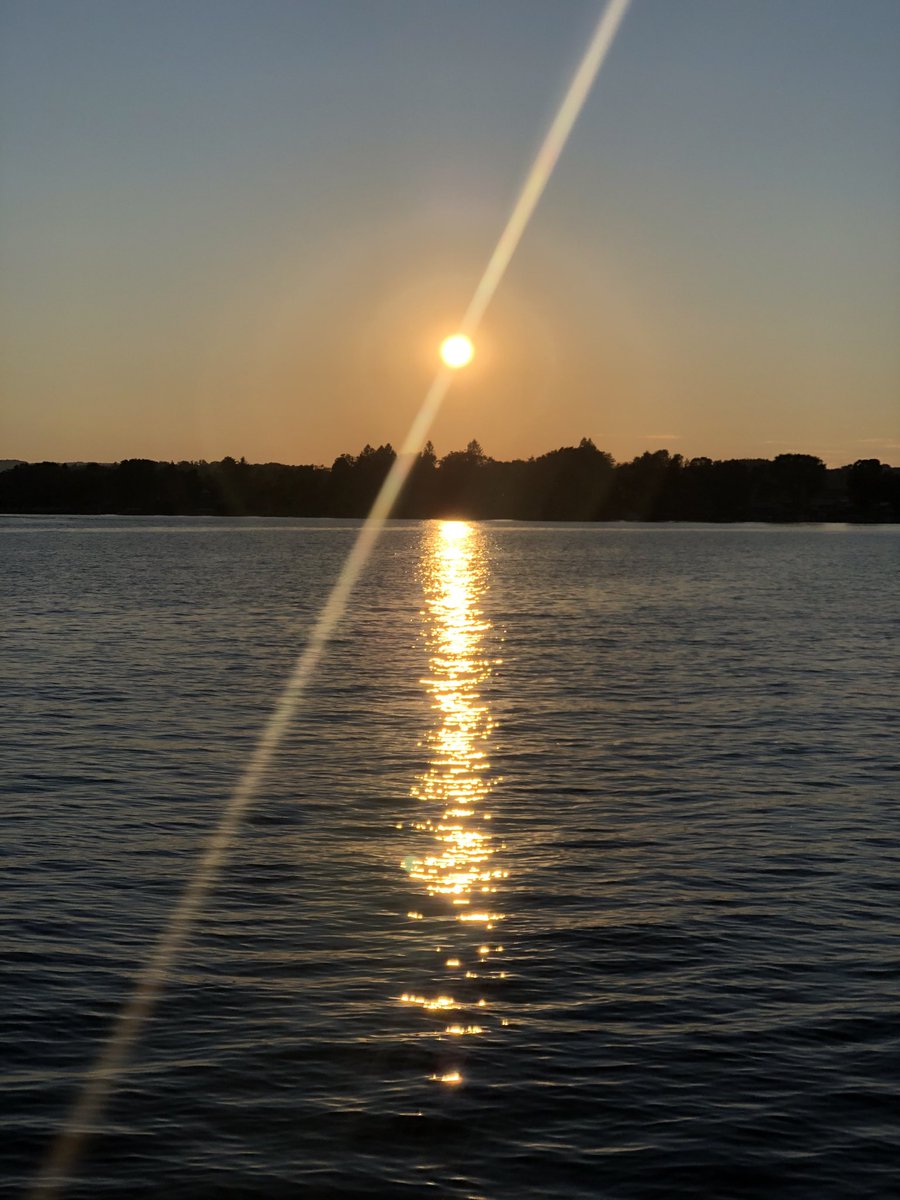 keithersing's tweet photo. One more just for fun....#sunsetguy https://t.co/df3rJqeQLB