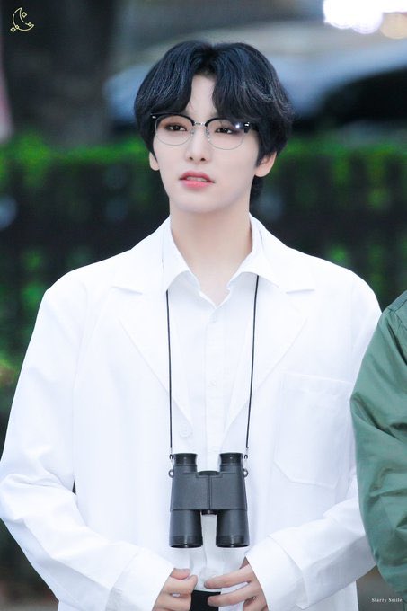 Seoho and his Earth + Life Sciences Electives in action[A very, very nerdy thread]  @official_ONEUS  #SEOHO