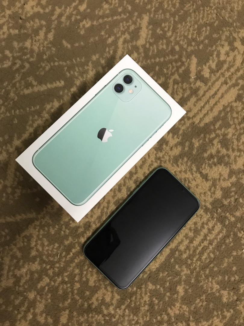 dylladyllx's tweet photo. Last two weeks my phone went blackout all of sudden, which i had no ideas why. ☹️

Consulted with @faizalazzaini &amp; he suggested for me to just go to QCD, at Sunway Pyramid since my phone was only 8months old &amp; still under warranty. https://t.co/Z31D2Iz0lH