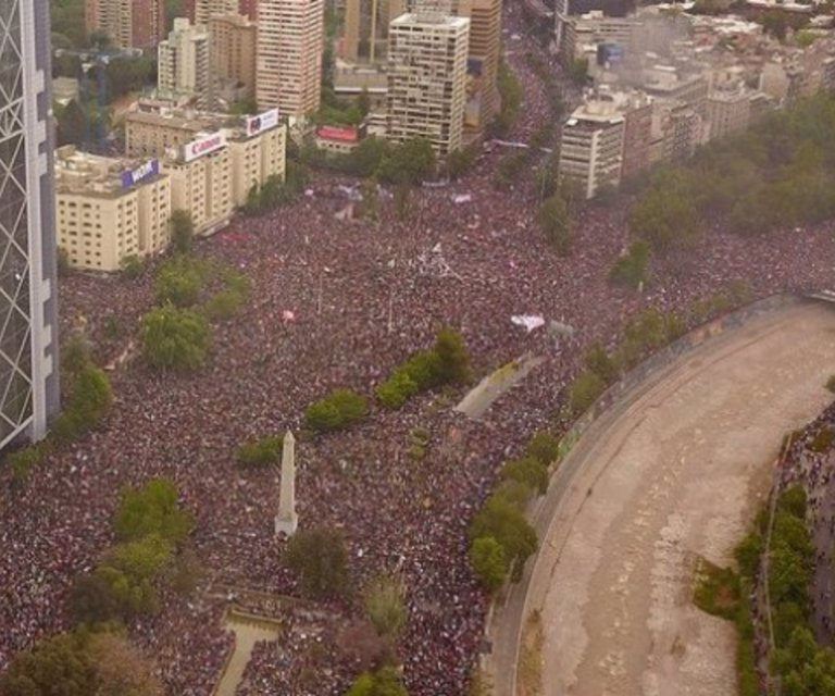 Nanzless's tweet image. comunida de brasil para apoyar algo de CDL ////// Comunidad de brasil para dar clases de vida sobre racismo