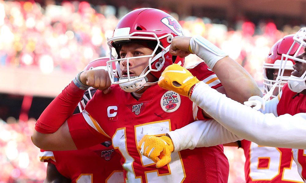ApexGiants's tweet photo. Chiefs win 3rd in a row as they escape the shootout with the Saints 45-38. Mahomes takes home the OPOTW throwing for 375 yards 5 TDS and 0 Ints. The Chiefs have climbed back to .500 after an 0-3 start. Next up the Chargers in KC @Apex_Madden https://t.co/0EORvM3caW