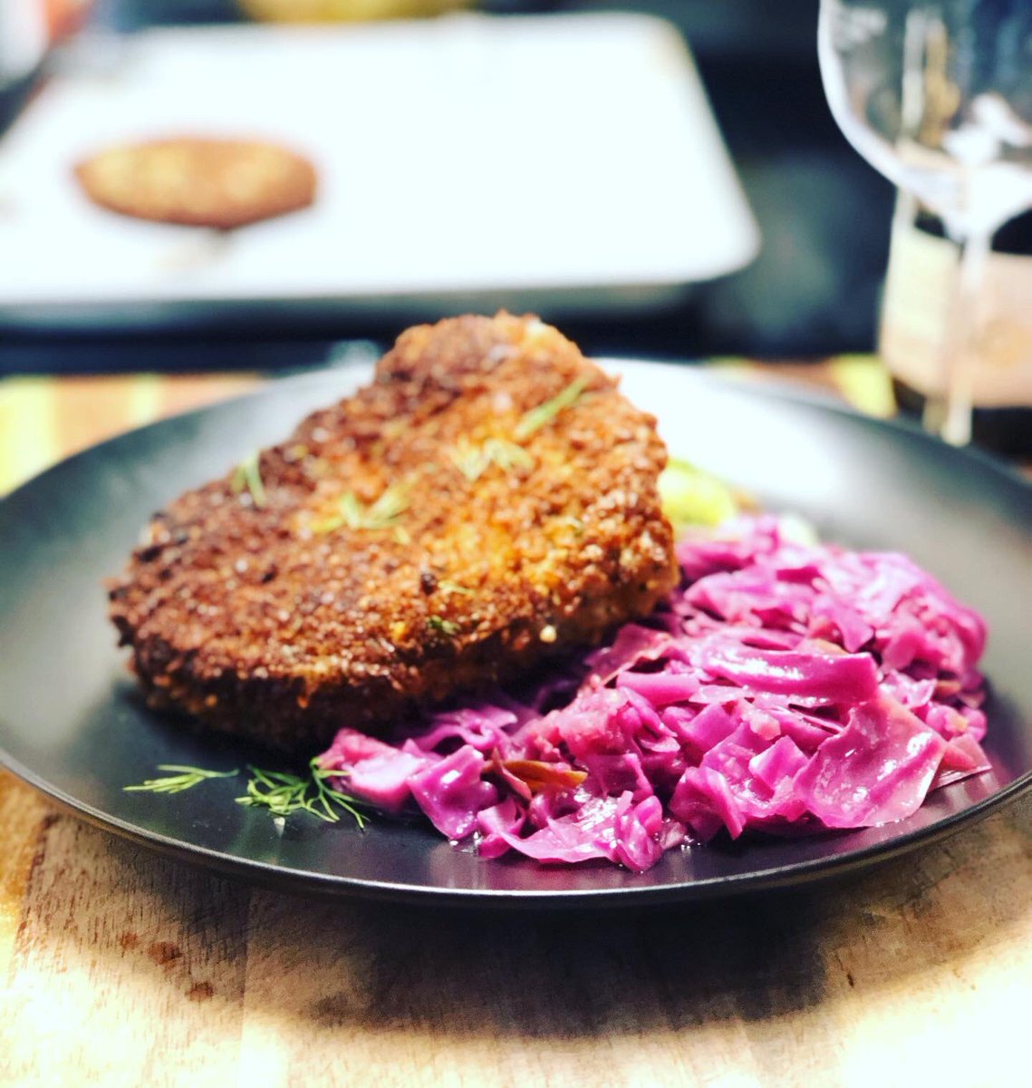 MrChefLobbyist's tweet image. Monday Evening Supper: JJ’s Spicy Pork Schnitzel with Rotkohl and Warm Potato Salad paired with a Thomas Schmitt Collection Riesling #cheflobbyist #schnitzel #pork #german #austrian #potatosalad #cabbage #braised #Music #recordplayer #panko #fried #riesling #wine #food #cheflife