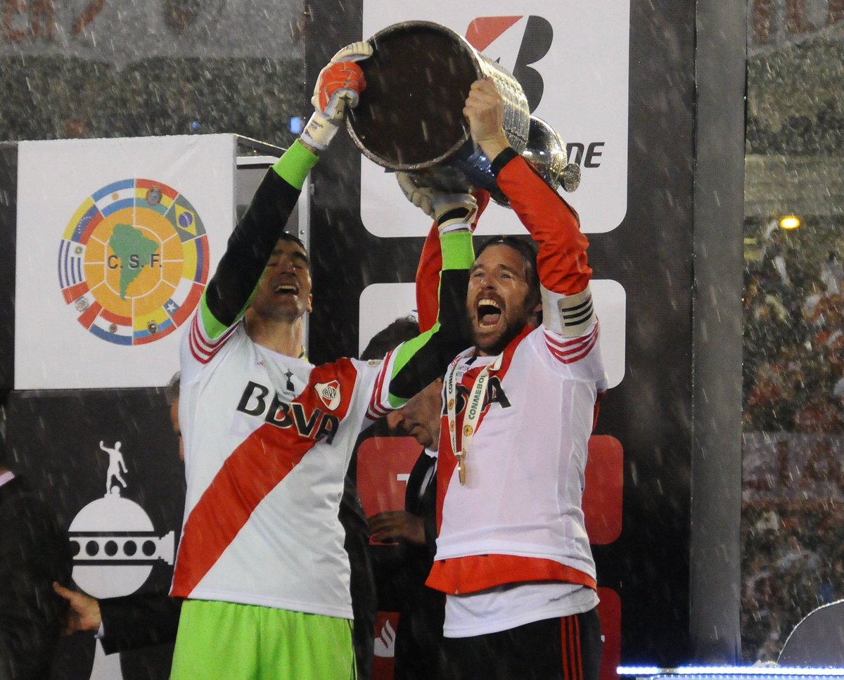 Llueve en Núñez y vienen recuerdos... 🏆🏆