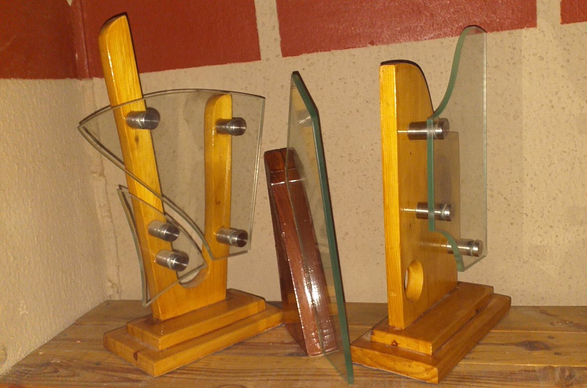 yakanji's tweet image. Crystals on wood trophies ideas
#CreativeRecognition 
#GetItDone 
#UniquelyMade