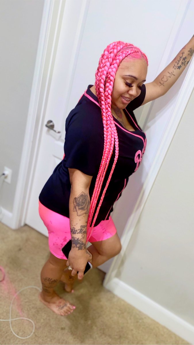 iesha_houston's tweet photo. Pop Smoke ❤️ #houstonbraidsstylist #houstonboxbraids #houstonfeedinbraids #popsmokebraids #houstonpopsmokebraid https://t.co/znQvgyMo4y