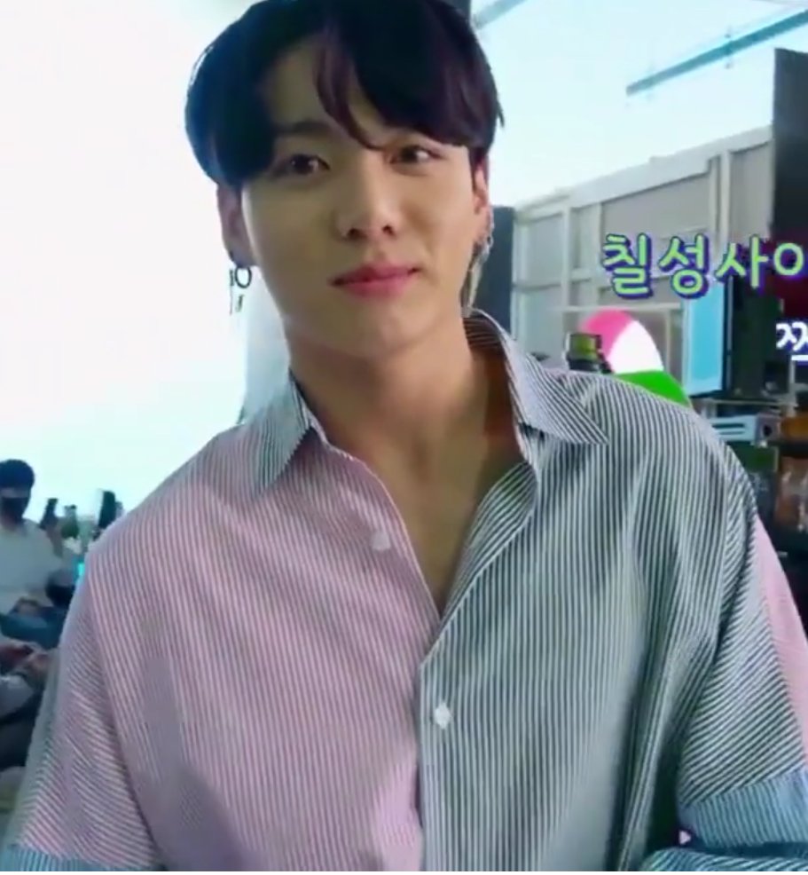 gigired24's tweet image. Matchy with my fave Golden Maknae 💜 @BTS_twt  #btsarmymom #JK