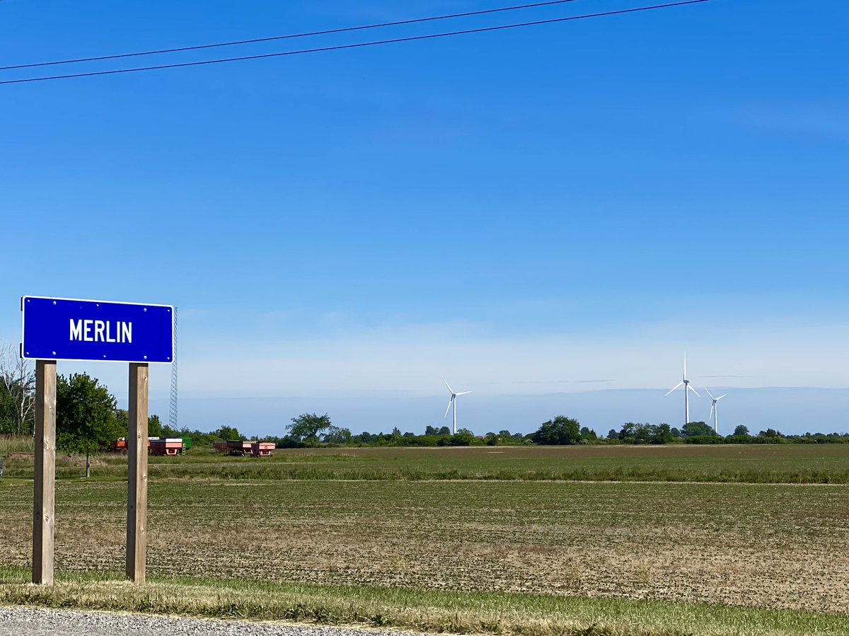 Every time I drive through this little hamlet, I can’t help but to think of the poet laureate known as ⁦<a href="/hotdogsladies/">hotdogsladies</a>⁩.