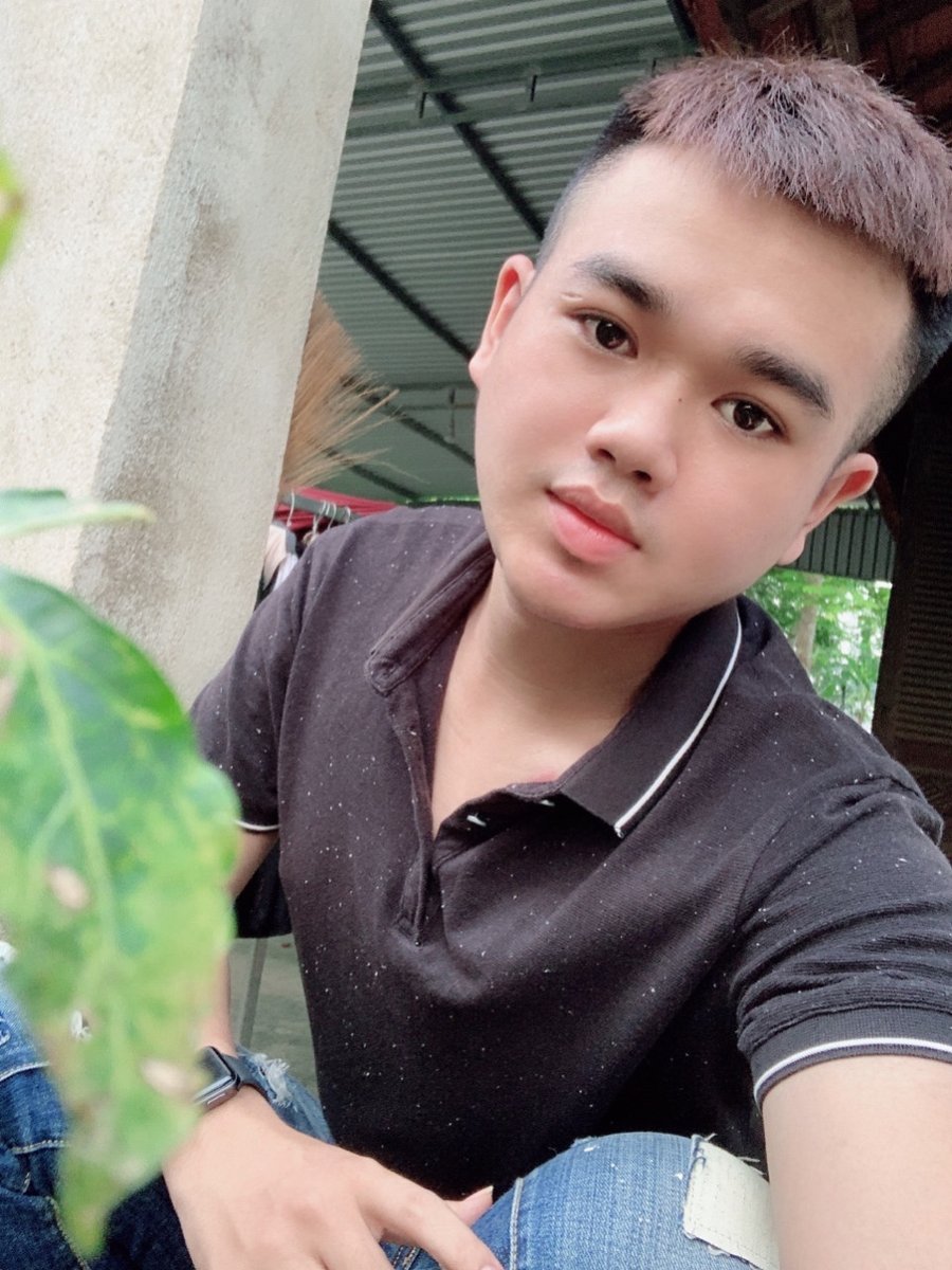 HuyBot7's tweet photo. Top ơi bot chưa có bồ https://t.co/0sNzW41D29